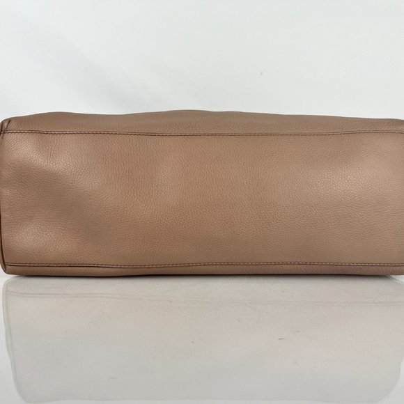 Gucci Marmont Soho Chain Hobo Medium in Blush - Picture 10 of 15